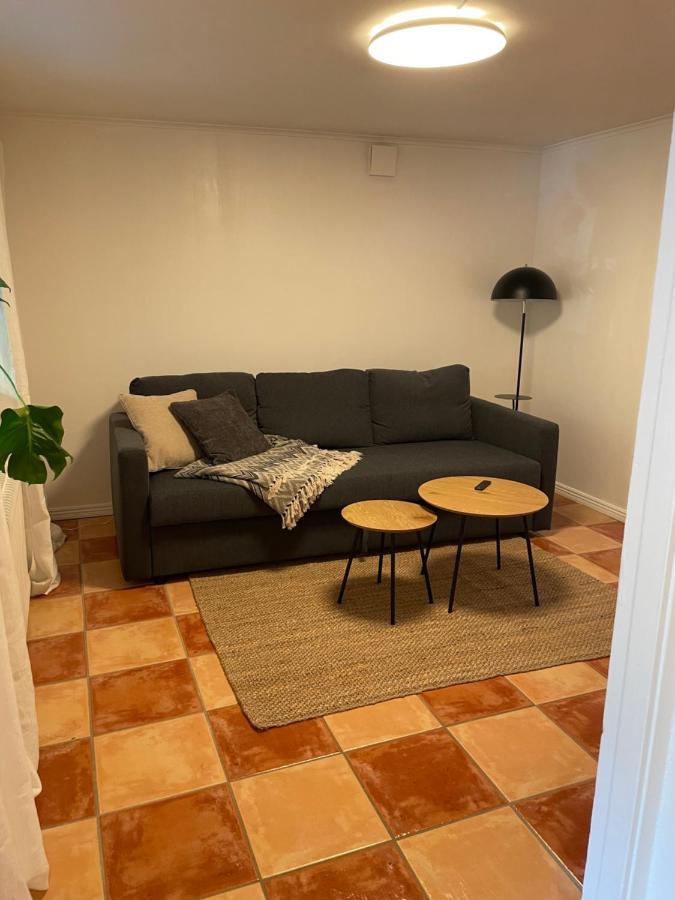 Laegenhet Soeder Om Landsvaegen D Apartment Skivarp Exterior photo
